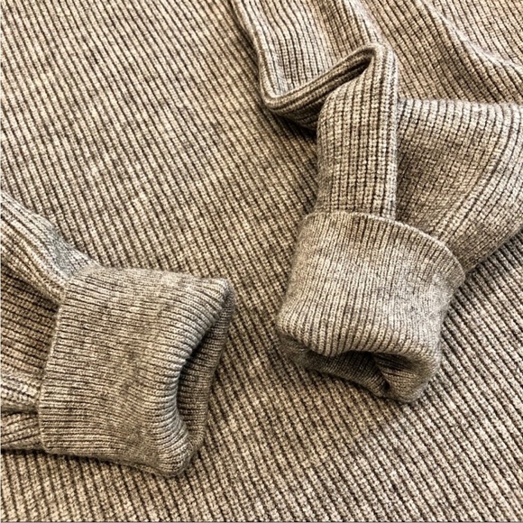 Free People Softly Structured Tunic Sweater in Size XS - Picture 6 of 7